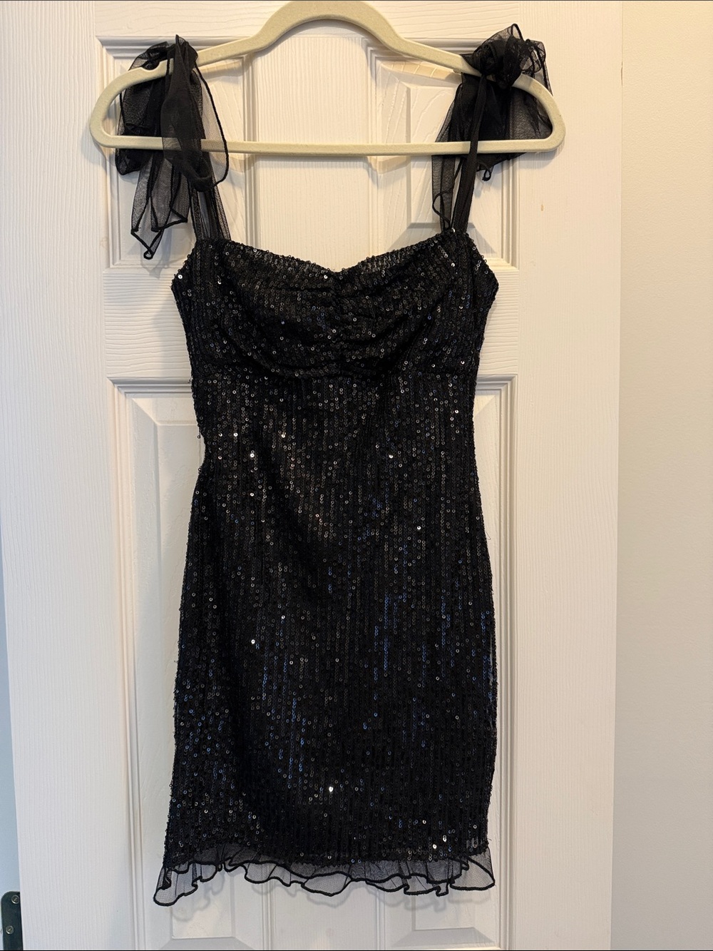 Lucy in the Sky Black Sequin Tie-Shoulder Cocktail/ Homecoming Dress size S